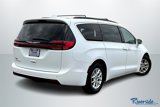 Used 2022 Chrysler Pacifica Touring-L image 5