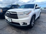 Used 2016 Toyota Highlander Plus image 2