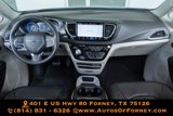 Used 2022 Chrysler Pacifica Touring-L image 2