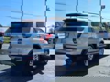 Used 2017 Ford Explorer XLT w/ Equipment Group 202A image 4