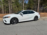 Used 2019 Toyota Camry SE image 3