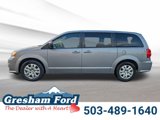 Used 2018 Dodge Grand Caravan SE image 2