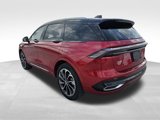 Used 2024 Lincoln Nautilus Reserve image 4