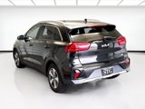 Used 2022 Kia Niro LX image 6