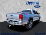Used 2016 Toyota Tacoma 4x4 Double Cab image 2