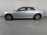 Used 2020 Chrysler 300 Touring w/ Driver Convenience Group image 4