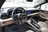 Used 2025 Porsche Macan 4 Electric image 4