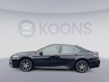 Used 2022 Toyota Camry SE image 2