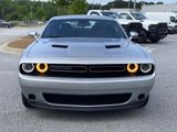 Used 2022 Dodge Challenger SXT image 3