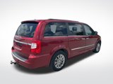 Used 2015 Chrysler Town & Country Touring-L w/ Driver Convenience Group image 4