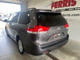 Used 2011 Toyota Sienna image 3