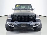 Used 2018 Jeep Wrangler Unlimited Sahara image 2