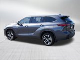Used 2022 Toyota Highlander XLE image 5