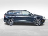 Used 2019 Volkswagen Tiguan SE w/ Panoramic Sunroof Package image 2