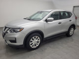 Used 2019 Nissan Rogue S image 2