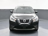 Used 2020 Nissan Kicks SV image 2