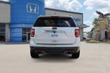 Used 2018 Ford Explorer XLT w/ Equipment Group 202A image 5