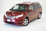 Used 2014 Toyota Sienna LE image 2