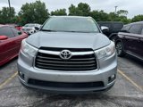 Used 2016 Toyota Highlander XLE image 2