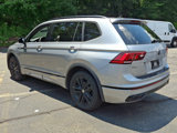 Used 2022 Volkswagen Tiguan SE R-Line image 4