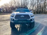 Used 2022 Toyota Tacoma TRD Sport image 2