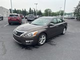 Used 2014 Nissan Altima 2.5 SV w/ Convenience Package image 2
