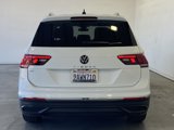 Certified 2022 Volkswagen Tiguan SE w/ Panoramic Sunroof Package image 3