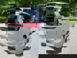 Used 2023 Chrysler Pacifica Limited image 3