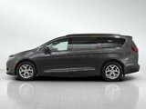 Used 2017 Chrysler Pacifica Touring-L w/ Tire & Wheel Group image 2