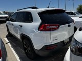 Used 2016 Jeep Cherokee Sport image 2