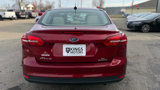 Used 2016 Ford Focus SE w/ SE Cold Weather Package image 4