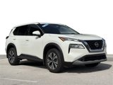 Used 2021 Nissan Rogue SV image 2