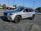 Used 2019 Jeep Cherokee Latitude Plus image 3