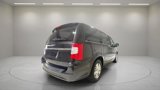 Used 2014 Chrysler Town & Country Touring image 3