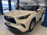 Used 2021 Toyota Highlander LE image 4