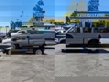 Used 2002 Ford F250 XLT image 2