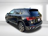Certified 2024 Volkswagen Taos SE image 4