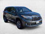 Used 2015 Toyota Highlander XLE image 3