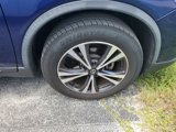 Used 2018 Nissan Rogue SL image 3