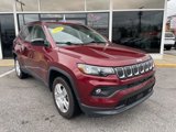 Used 2022 Jeep Compass Latitude image 2