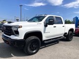 Used 2025 Chevrolet Silverado 2500 ZR2 w/ Technology Package image 5