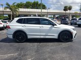 Certified 2022 Volkswagen Tiguan SE R-Line image 6