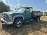 Used 2002 Chevrolet Silverado 3500 2WD Regular Cab HD image 2
