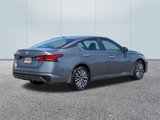 Used 2024 Nissan Altima 2.5 SV image 5