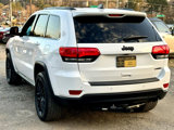 Used 2017 Jeep Grand Cherokee Laredo w/ Quick Order Package 2BE image 4