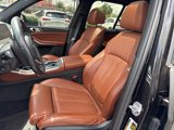 Used 2019 BMW X5 xDrive40i w/ M Sport Package image 3