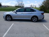 Used 2024 Volkswagen Jetta SE image 2