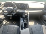 Used 2025 Hyundai Elantra Sport image 2
