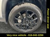 Used 2022 Jeep Compass Latitude w/ Mopar Graphics Package image 5