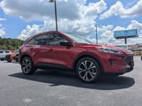 Used 2022 Ford Escape SE w/ SE Sport Appearance Package image 3
